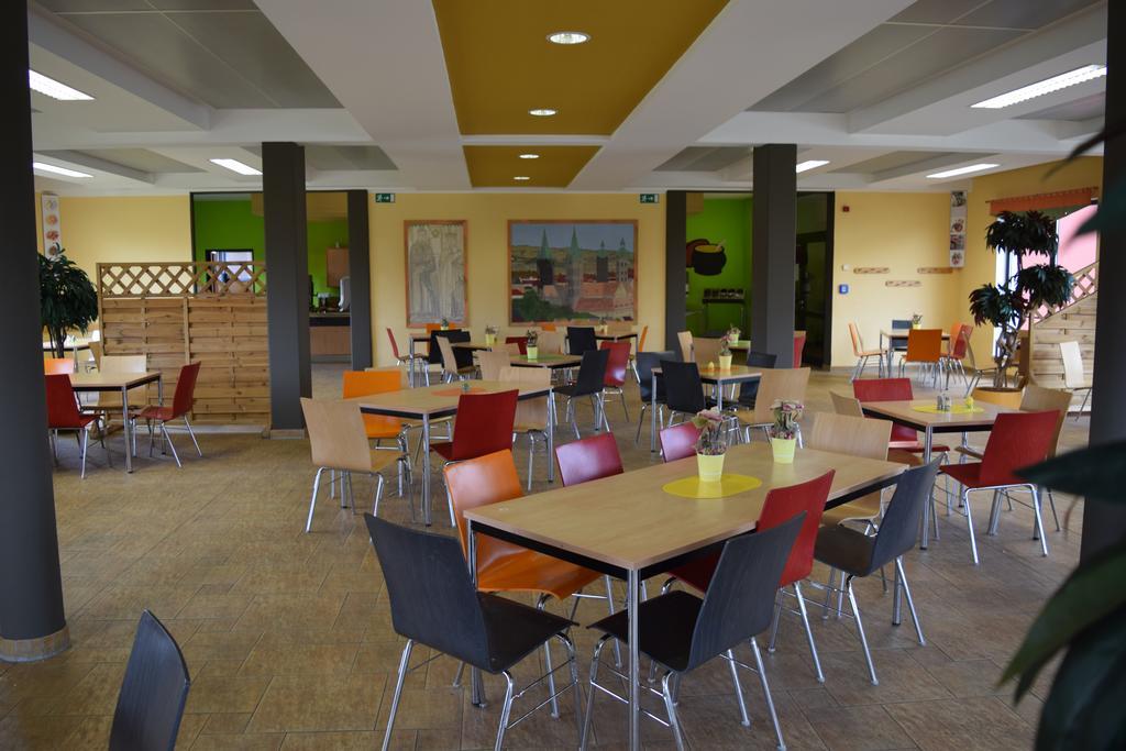 Euroville Jugend- Und Sporthotel Naumburg  Ngoại thất bức ảnh