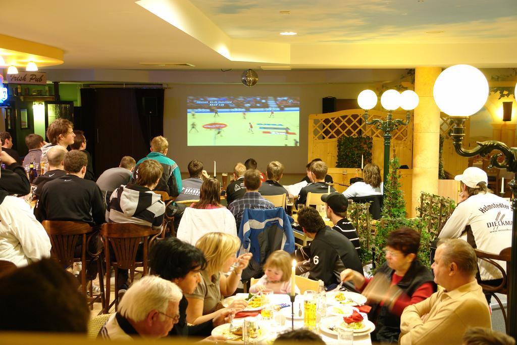 Euroville Jugend- Und Sporthotel Naumburg  Ngoại thất bức ảnh