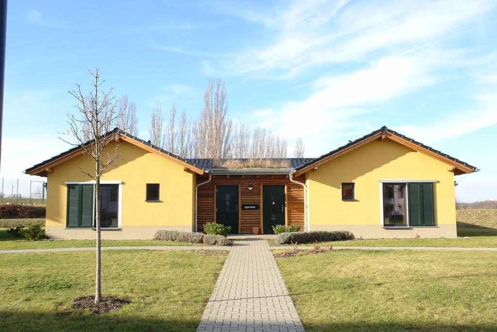 Euroville Jugend- Und Sporthotel Naumburg  Ngoại thất bức ảnh