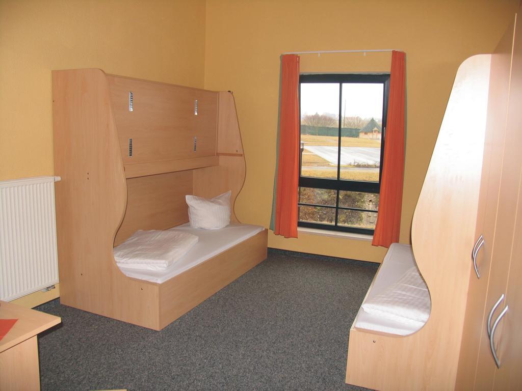 Euroville Jugend- Und Sporthotel Naumburg  Ngoại thất bức ảnh